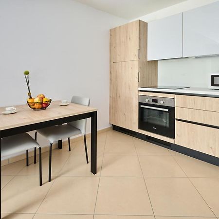 Supreme Studio Apartment Bijoux Umag Bagian luar foto