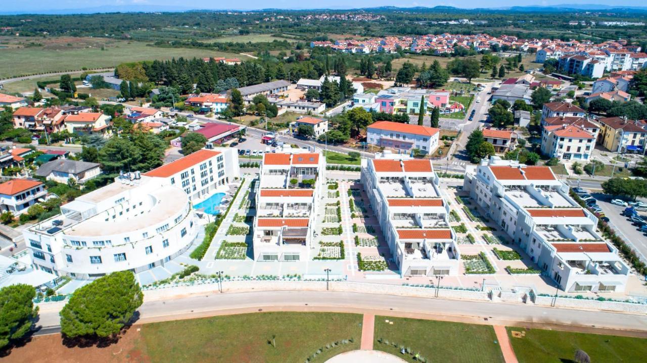 Supreme Studio Apartment Bijoux Umag Bagian luar foto
