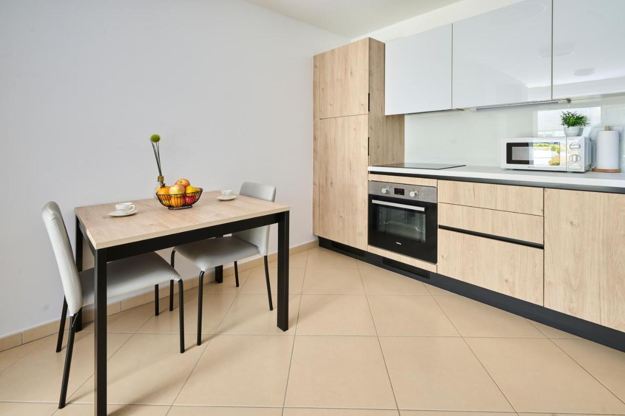 Supreme Studio Apartment Bijoux Umag Bagian luar foto