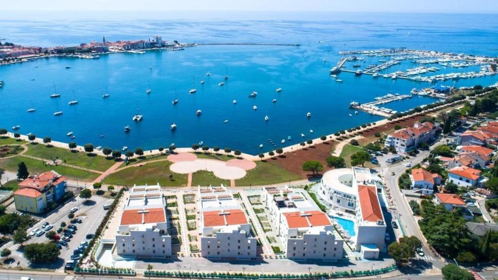 Supreme Studio Apartment Bijoux Umag Bagian luar foto
