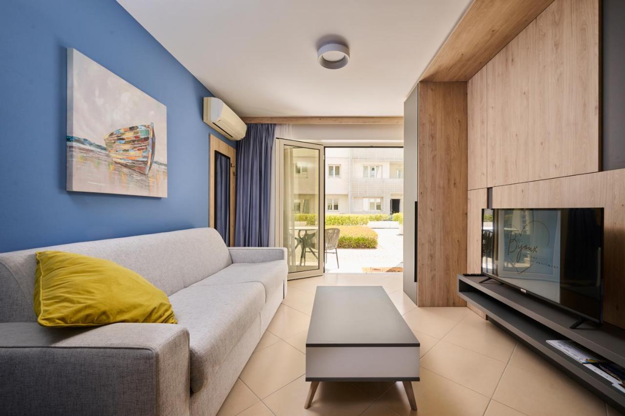 Supreme Studio Apartment Bijoux Umag Bagian luar foto